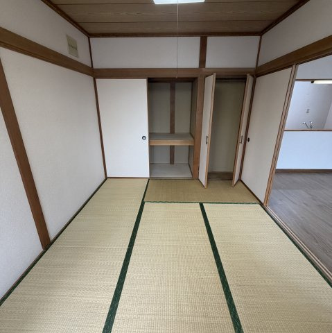 登別市常盤町3丁目22-3アパートの和室