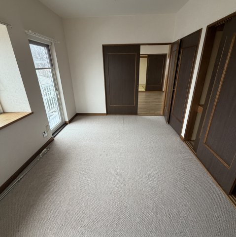 登別市常盤町3丁目22-3アパートの居間・リビング