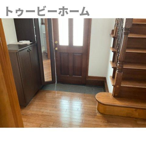 エクセルタウン花園戸建Ⅳの玄関|落ち着いた玄関です