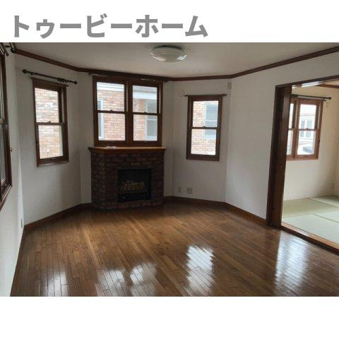 エクセルタウン花園戸建Ⅳの居間・リビング|リビングです