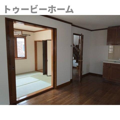 エクセルタウン花園戸建Ⅳの居間・リビング|おしゃれなリビングです