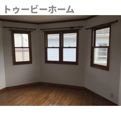 エクセルタウン花園戸建Ⅳの居間・リビング|使いやすい居間です