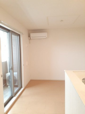 【居間・リビング】 | スミール・モーテ | 使いやすいリビングです