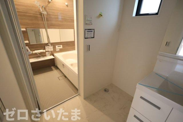 《仲介手数料無料》浦和区領家１丁目9-8新築一戸建てケイアイグレイスのランドリースペース