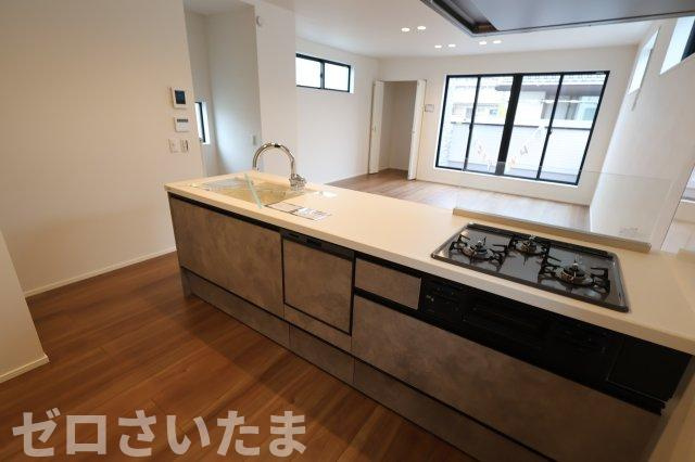 《仲介手数料無料》浦和区領家１丁目9-8新築一戸建てケイアイグレイスのキッチン