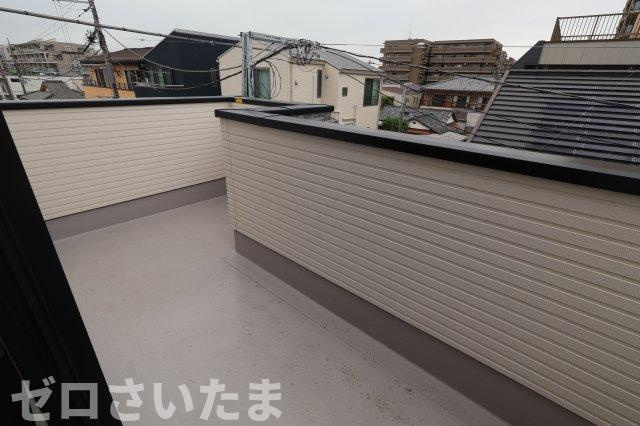 《仲介手数料無料》浦和区領家１丁目9-8新築一戸建てケイアイグレイスのバルコニー