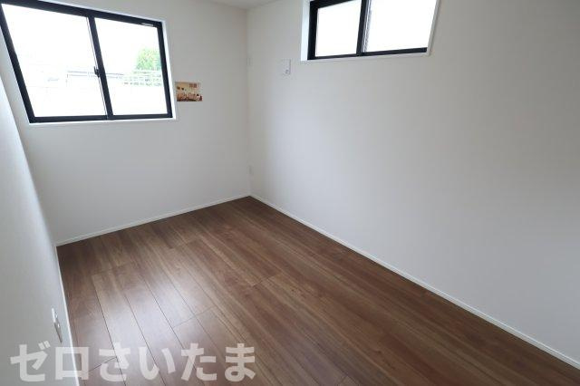 《仲介手数料無料》浦和区領家１丁目9-8新築一戸建てケイアイグレイスの洋室