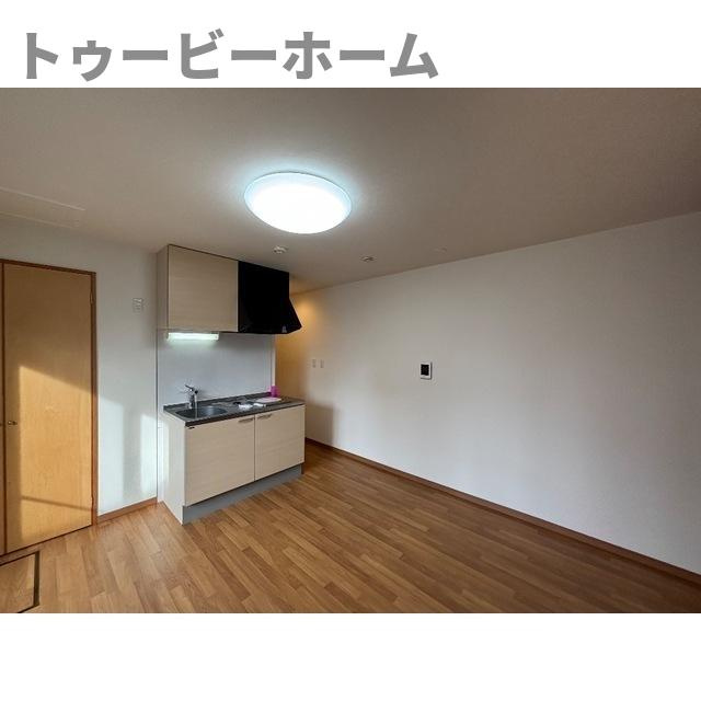 リブレス新河岸Ⅴ　旧新河岸元寮の居間・リビング|居間です