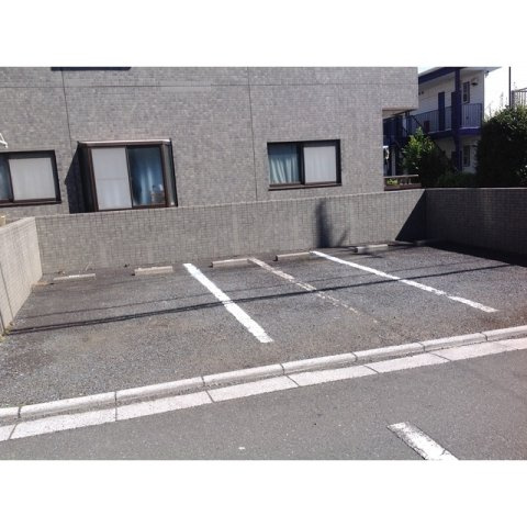 パティオ１２の駐車場|駐車場完備です