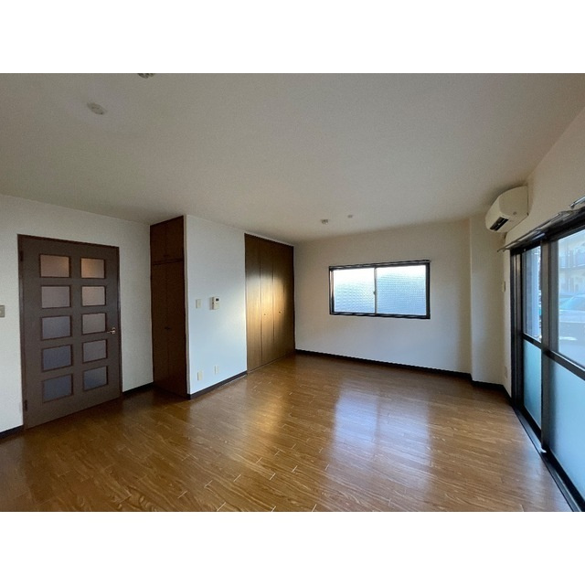 パティオ１２の居間・リビング|ゆったりとしたリビングです