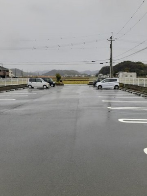 【駐車場】 | プランドール　３ | 駐車スペースもあります
