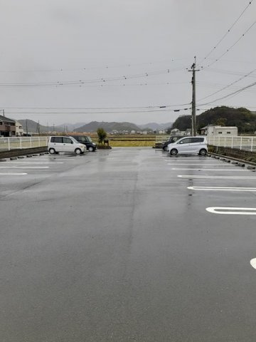 【駐車場】 | プランドール　３ | 駐車スペースもあります