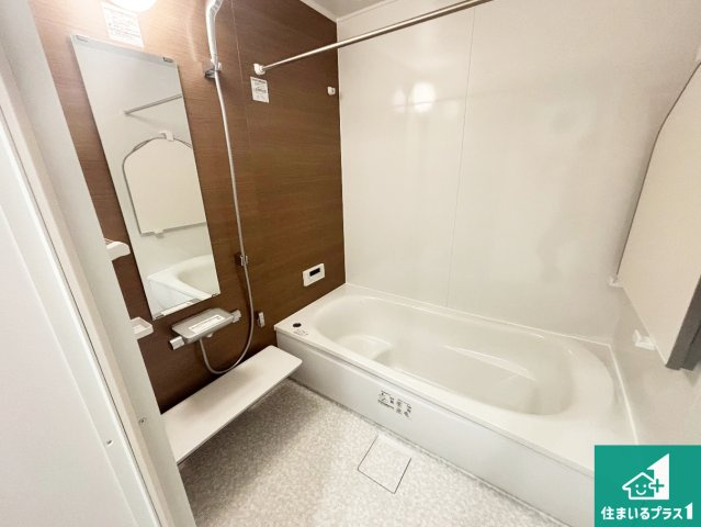 堺市中区深井中町　新築一戸建ての前面道路含む現地写真|周辺は落ち着いた街並みの住宅地！子育てがしやすい住環境です！まだ未完成ですが、現地でしかわからない事もございます。是非一度ご覧ください。