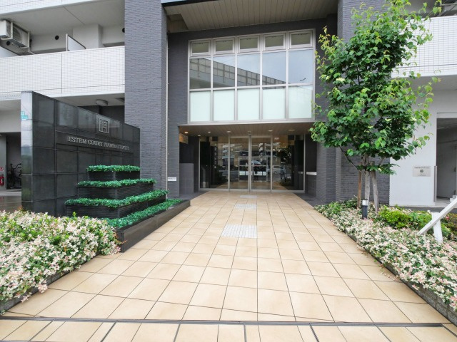 エステムコート難波Ⅳアトリのエントランス