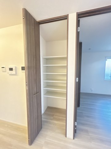 グリューネ塚口本町の収納