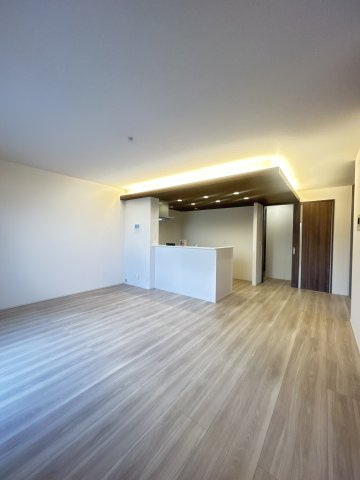 グリューネ塚口本町の居間・リビング