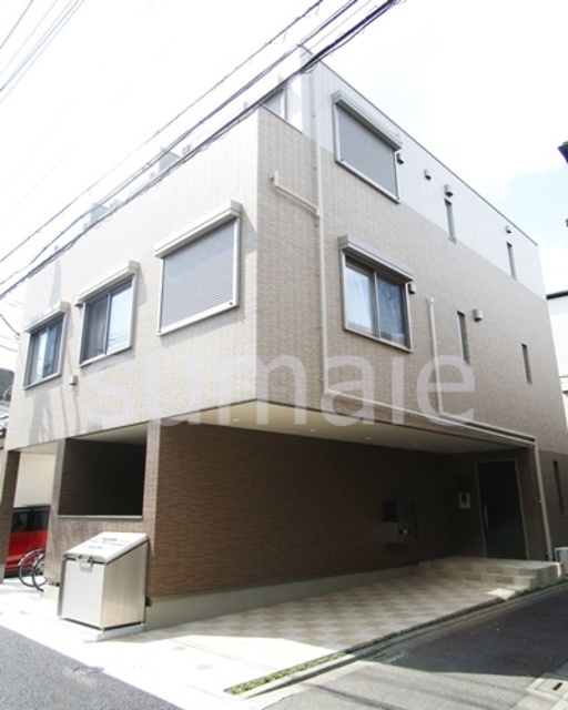 べルーチェの外観|3階建てアパート♬