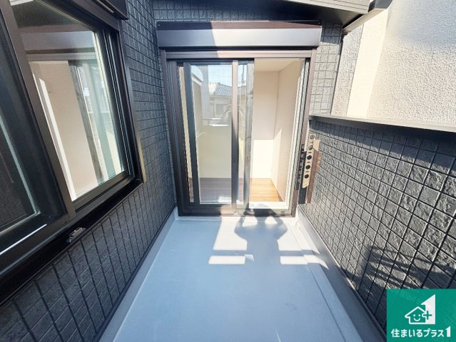 25(土)26(日)29(祝)現地説明会　堺市中区深井中町　限定1邸のバルコニー|ワイドバルコニーは洗濯物を干すスペースが広いのでご家族が多くても安心！