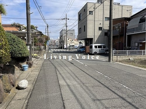 【仲介手数料０円】平塚市平塚4丁目　土地（売地）　建築条件なし　全2区画の前面道路含む現地写真|【仲介手数料０円】平塚市平塚4丁目　土地（売地）　建築条件なし　全2区画