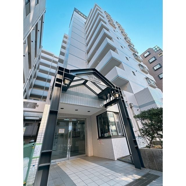 ホーユウパレス吉野町のエントランス