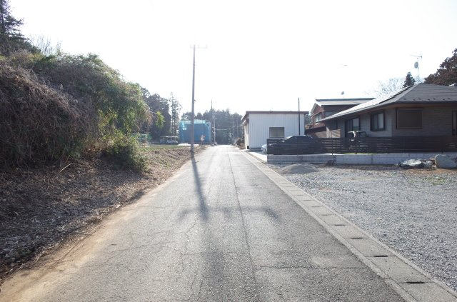 嵐山町川島 土地726坪の前面道路含む現地写真|北側約4.9ｍ公道に約32ｍ接道