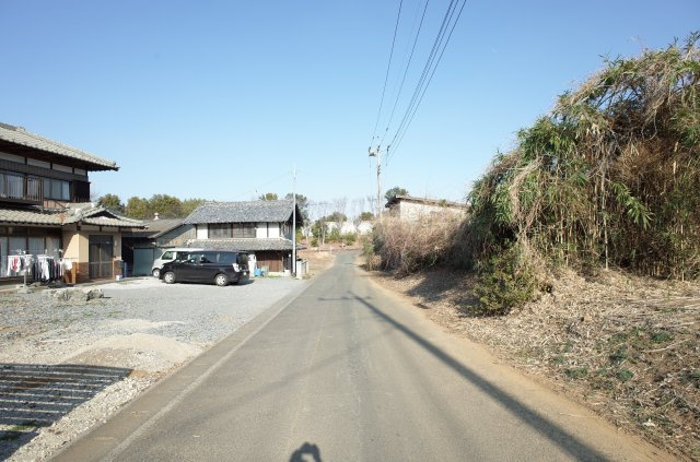 嵐山町川島 土地726坪の前面道路含む現地写真|北側約4.9ｍ公道に約32ｍ接道
