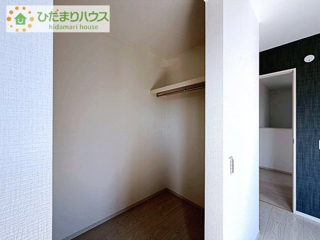 【収納】 | 取手市戸頭　中古戸建 | 新婚さんにおすすめ！奥様に喜ばれる収納たっぷりのウォークインクローゼット付です。