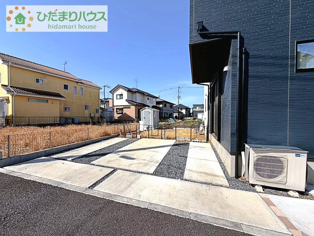 【駐車場】 | 取手市戸頭　中古戸建 | 並列で2台駐車可能です。お車の取り回しもラクラクです。