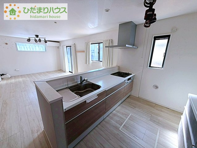 【キッチン】 | 取手市戸頭　中古戸建 | 対面キッチンで家族の会話も弾みます。