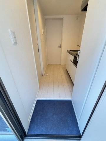 アクアレスト神戸西の玄関