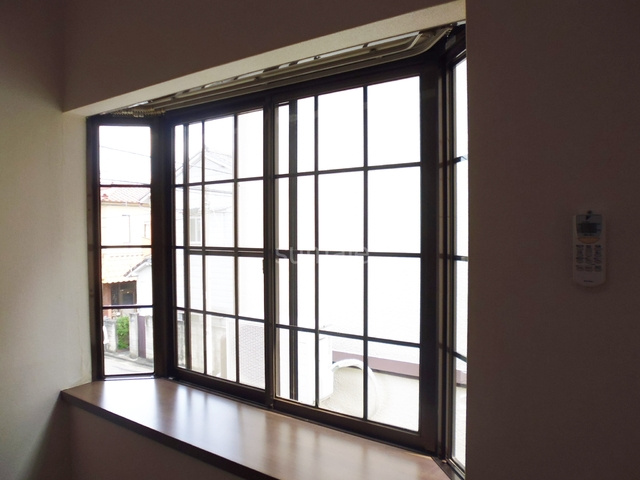 秀華三番館のその他|出窓付きです