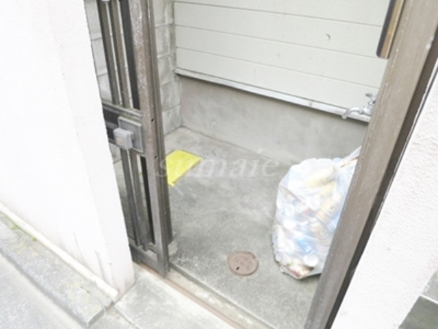 秀華三番館のその他共用部分|ゴミ置き場です☆