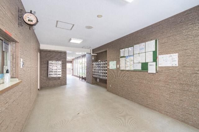 武蔵関ハイツＡ棟のロビー