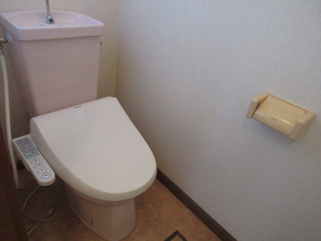 チャーミーハイツのトイレ