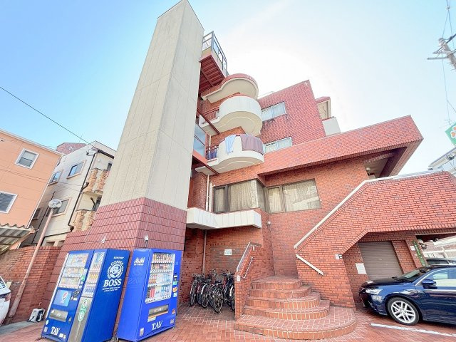 第一プレジデントハイツの外観