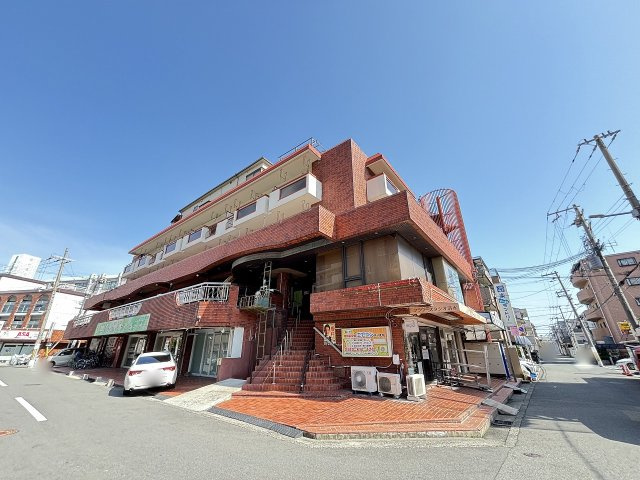 第一プレジデントハイツの外観