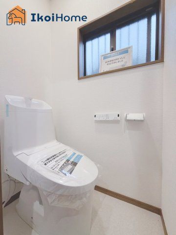 神戸市北区松が枝町1丁目　中古戸建のトイレ|●年中無休：当日予約可●ウォシュレット、暖房便座、脱臭機能も標準装備。