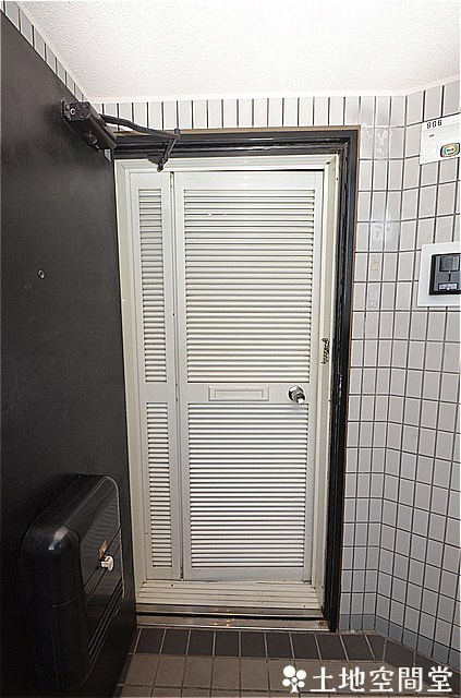 エクレール若葉台の玄関