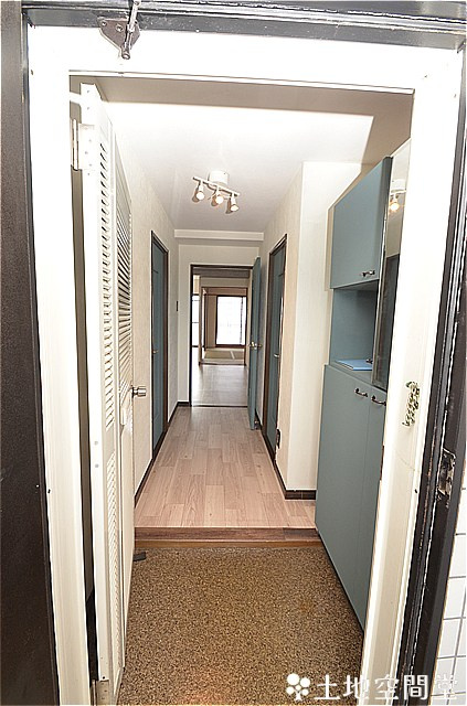 エクレール若葉台の玄関