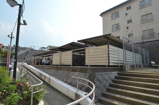 エクレール若葉台のその他共用部分|駐輪場・バイク置き場