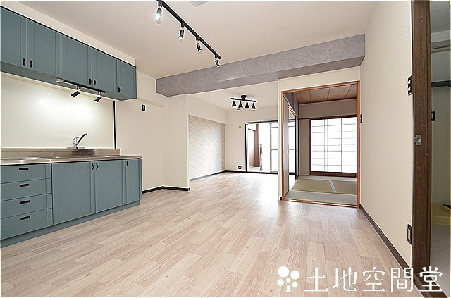 エクレール若葉台の居間・リビング