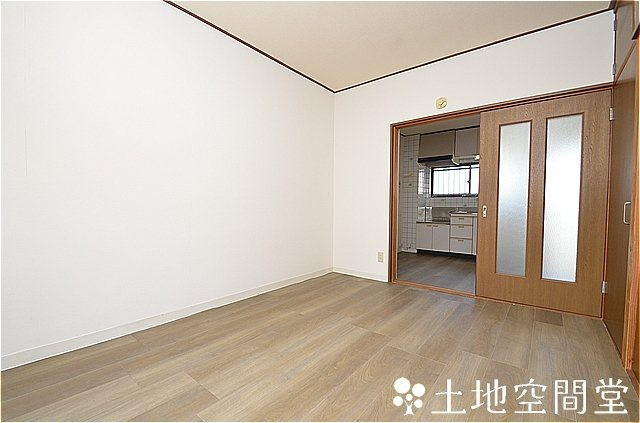 ＹＭＭビルの洋室