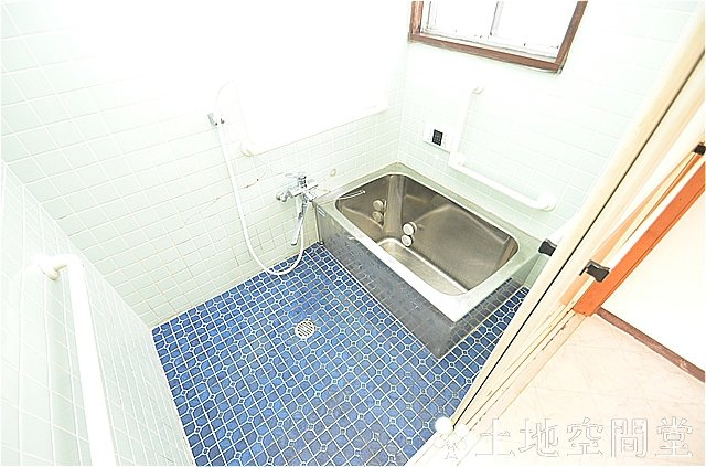 鷹見台２丁目貸家の浴室