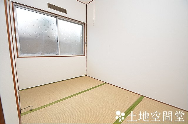 鷹見台２丁目貸家の和室