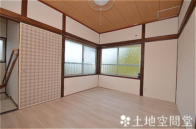 町上津役西３丁目貸家の内装