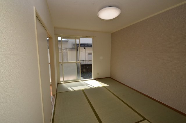 ハイツベルヴューの和室