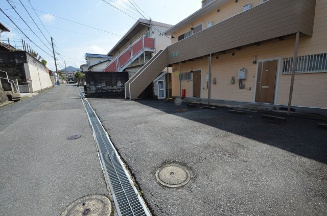 ハイツベルヴューのその他|前面道路