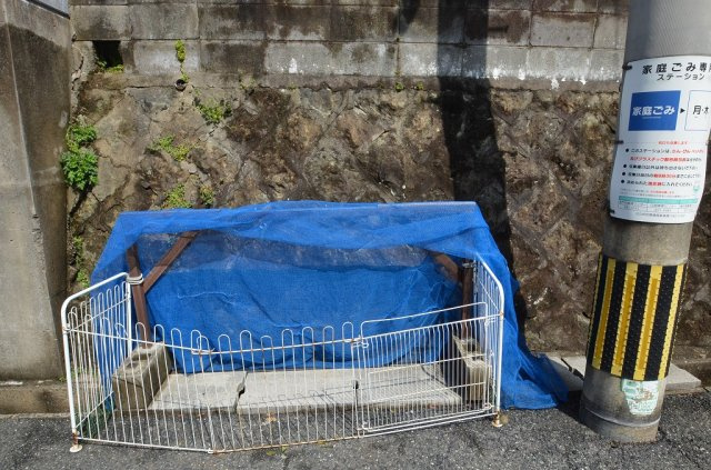 ハイツベルヴューのその他共用部分|アパート前ゴミステーションあり。