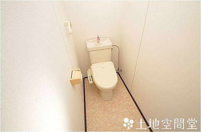 永犬丸南町５丁目　離れ付き平屋のトイレ