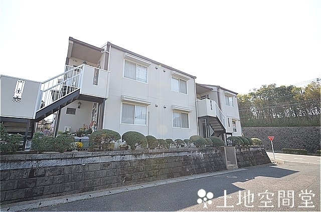 グランディール松寿山の外観